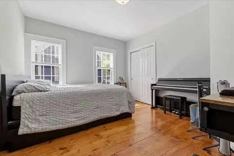 Bedroom - 44 Charnock St, Beverly, MA 01915 photo 3 of 5