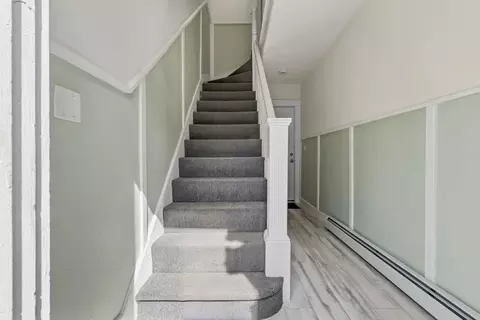 Entry Way - 44 Charnock St, Beverly, MA 01915 photo 2 of 4