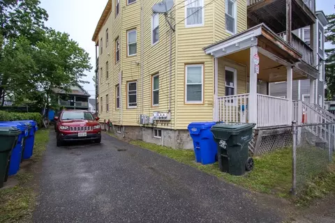 36-38 Chapel St, Springfield, MA 01109 photo 3