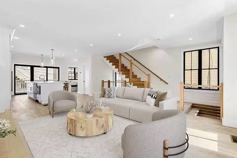 300 W 3rd St, Boston, MA 02127