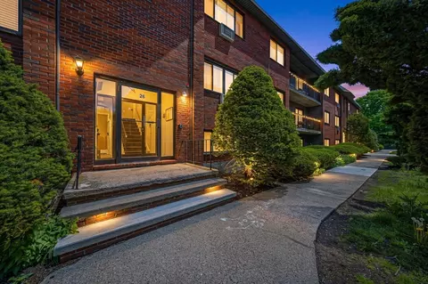 26 Faxon St #9, Stoughton, MA 02072