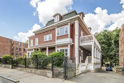 62 Clifford St #A, Roxbury, MA 02119