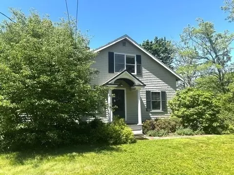 120 Charles River St, Needham, MA 02492