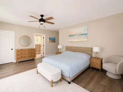 4 Clover Cir #B, Salisbury, MA 01952