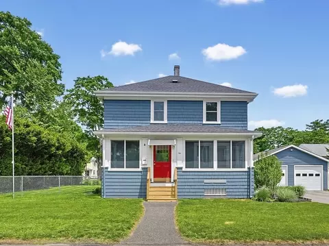 10 Water St, Natick, MA 01760