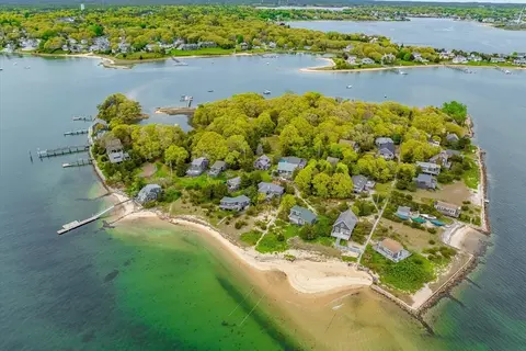 View/Area - 14 Old Colony Ave, Buzzards Bay, MA 02532 photo 7 of 9