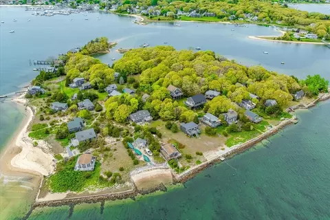 View/Area - 14 Old Colony Ave, Buzzards Bay, MA 02532 photo 9 of 9