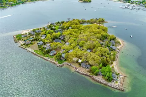 View/Area - 14 Old Colony Ave, Buzzards Bay, MA 02532 photo 4 of 9
