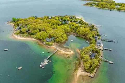 View/Area - 14 Old Colony Ave, Buzzards Bay, MA 02532 photo 6 of 9