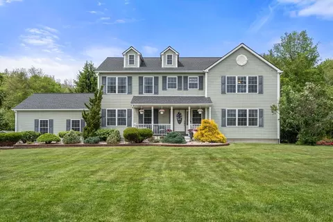 52 Eagle Dr, Dudley, MA 01571