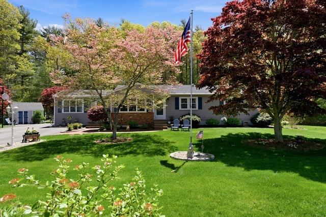71 Valley St, Pembroke, MA 02359