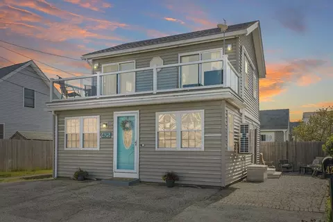 425 N End Blvd, Salisbury, MA 01952