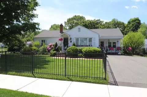 24 Circle Dr, West Springfield, MA 01089
