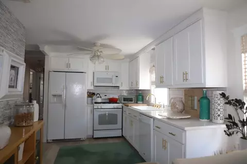 24 Circle Dr, West Springfield, MA 01089 photo 15