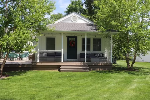 24 Circle Dr, West Springfield, MA 01089 photo 9