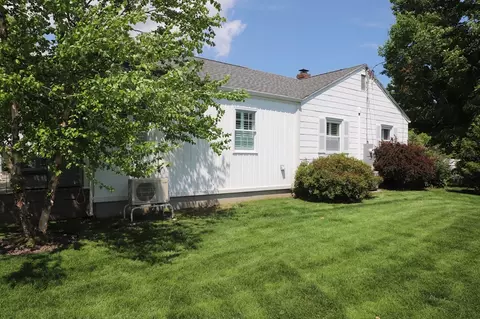 24 Circle Dr, West Springfield, MA 01089 photo 11