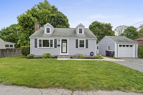 560 Pond St, Weymouth, MA 02190