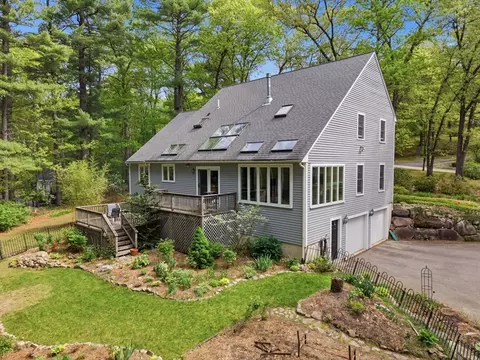 110 Flint Farm Rd, Middleton, MA 01949