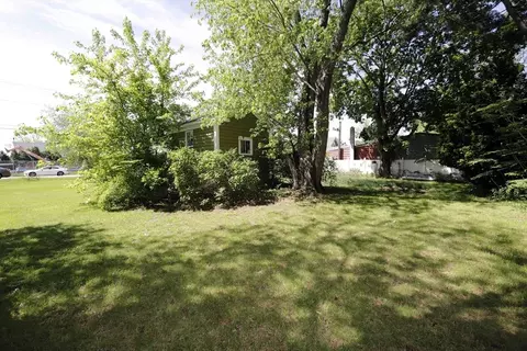 5 Anthony St, Acushnet, MA 02743 photo 4