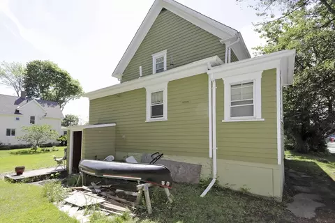 5 Anthony St, Acushnet, MA 02743 photo 8