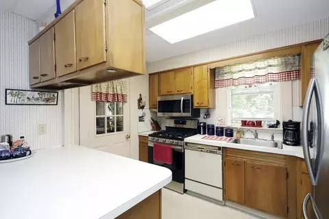 5 Anthony St, Acushnet, MA 02743 photo 23