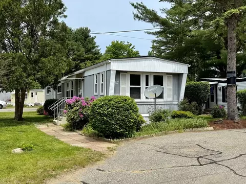 735 Memorial Dr #67, Chicopee, MA 01020