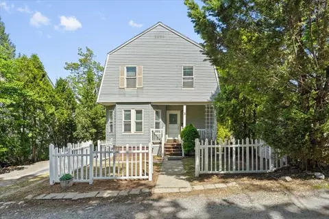 3 Wallace St, Worcester, MA 01605