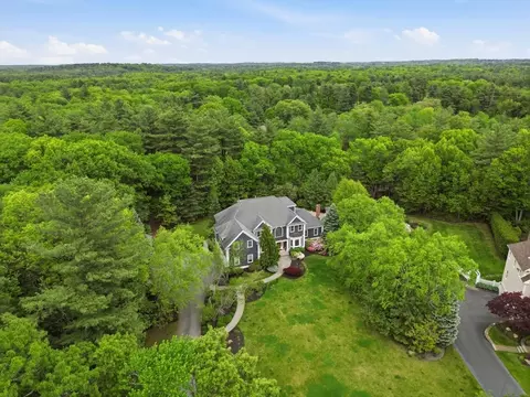 20 Tarbox Ln, North Reading, MA 01864