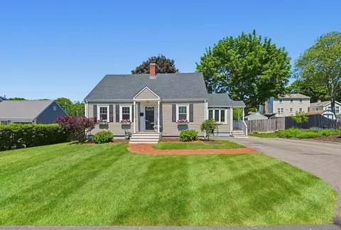 25 First St, Norwood, MA 02062
