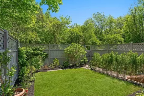 44 Floret Cir #44, Hingham, MA 02043 photo 2