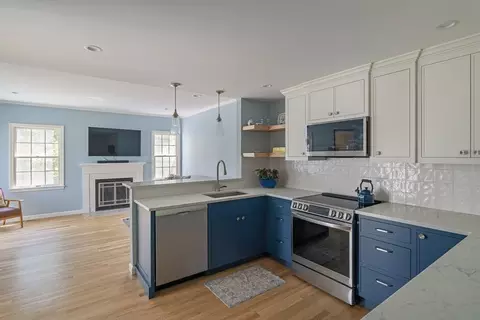 44 Floret Cir #44, Hingham, MA 02043 photo 3