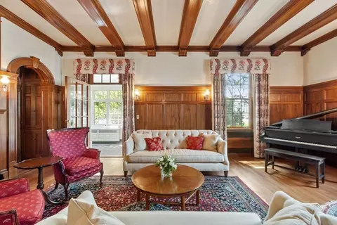 Living - 89 Lothrop St, Beverly, MA 01915 photo 3 of 4