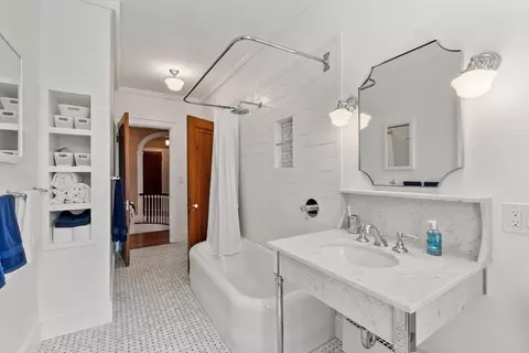 Bath - 89 Lothrop St, Beverly, MA 01915 photo 1 of 3