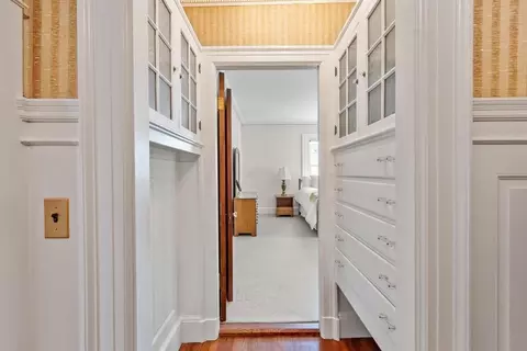 Entry Way - 89 Lothrop St, Beverly, MA 01915 photo 7 of 7