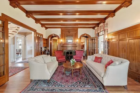 Living - 89 Lothrop St, Beverly, MA 01915 photo 2 of 4