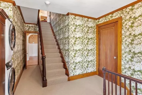 Entry Way - 89 Lothrop St, Beverly, MA 01915 photo 6 of 7