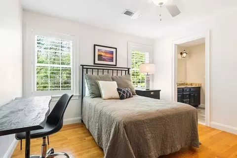 Bedroom - 39 Opal Cir, Franklin, MA 02038 photo 2 of 5