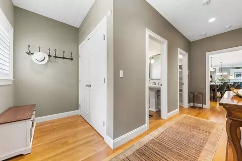 Entry Way - 39 Opal Cir, Franklin, MA 02038 photo 3 of 4