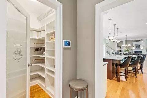 Entry Way - 39 Opal Cir, Franklin, MA 02038 photo 4 of 4