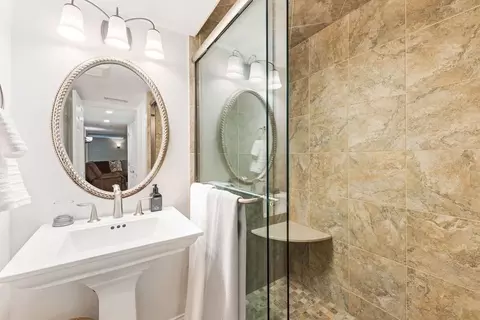 Bath - 39 Opal Cir, Franklin, MA 02038 photo 5 of 5