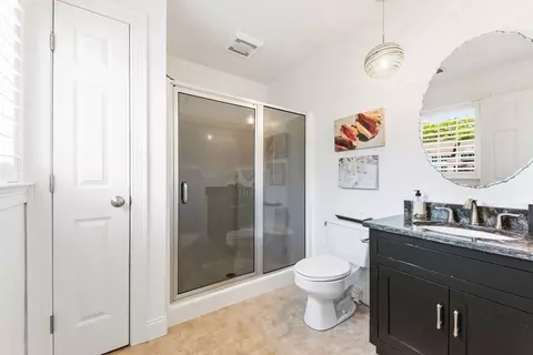 Bath - 39 Opal Cir, Franklin, MA 02038 photo 4 of 5