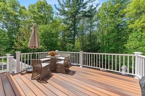 Exterior - 39 Opal Cir, Franklin, MA 02038 photo 8 of 8