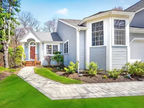 1 Arbor Ct #1, Burlington, MA 01803