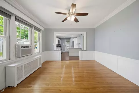 Living - 488 Montgomery St, Fall River, MA 02720 photo 3 of 8
