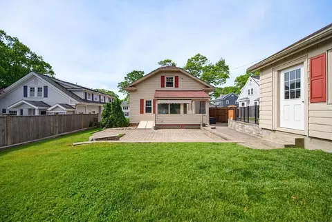 Exterior - 488 Montgomery St, Fall River, MA 02720 photo 7 of 12