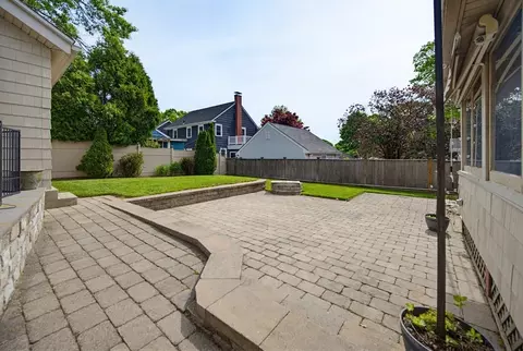 Exterior - 488 Montgomery St, Fall River, MA 02720 photo 5 of 12