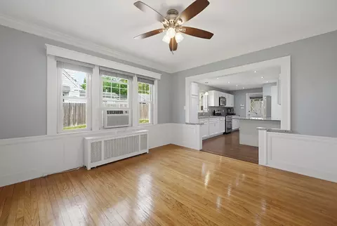 Living - 488 Montgomery St, Fall River, MA 02720 photo 1 of 8