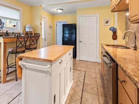 20 Brandes St, Webster, MA 01570 photo 8
