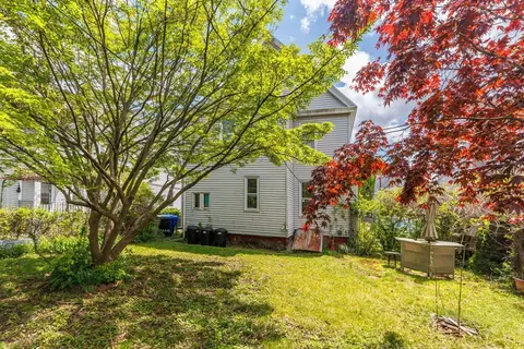 Exterior - 38 Phoenix St, Springfield, MA 01104 photo 4 of 4