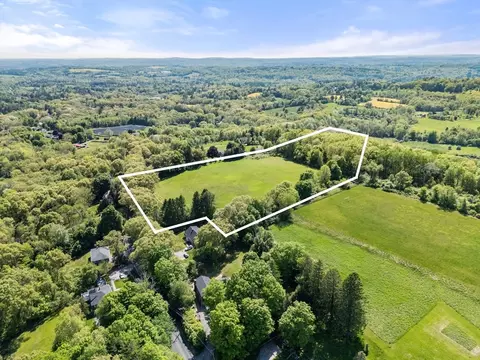 0 Center Rd, Dudley, MA 01571